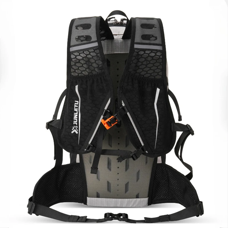 Zaino da Escursionismo 25L, Bo - Cycling Commuter Backpack recensione e prezzo